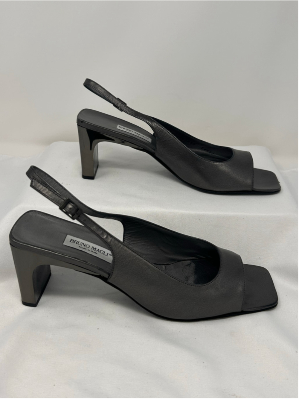 Bruno Magli Metallic Gray Leather Slingback Sandals Made in Italy Size 10B